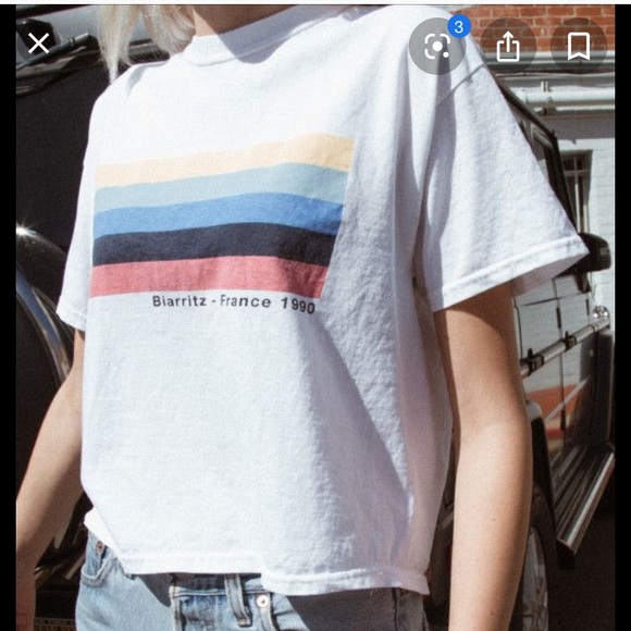 Brandy Melville Tops - Brandy Melville Graphic cropped white shirt